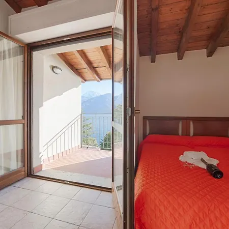 Apartament 2-bedroom Lakeview At The *