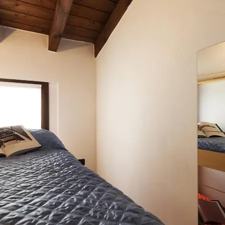 Apartament 2-bedroom Lakeview At The