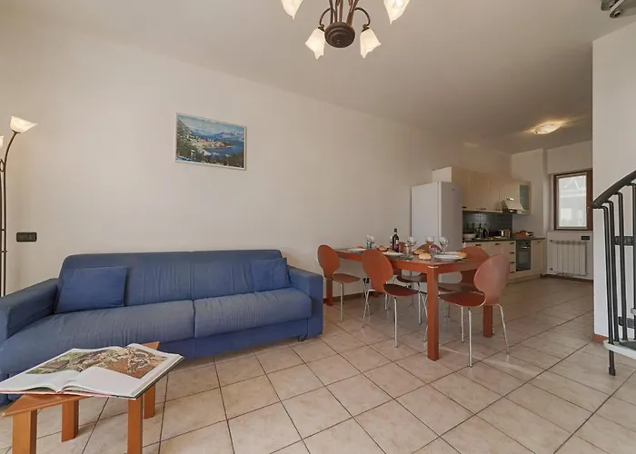 Apartman 2-bedroom Lakeview At The