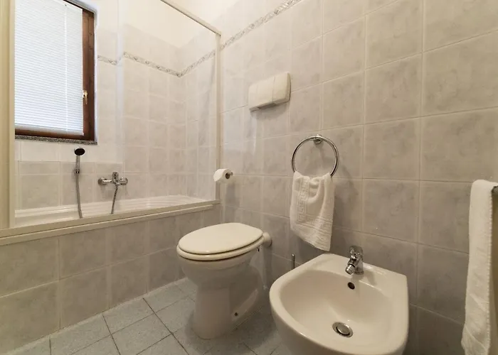 2-bedroom Lakeview At The Apartman