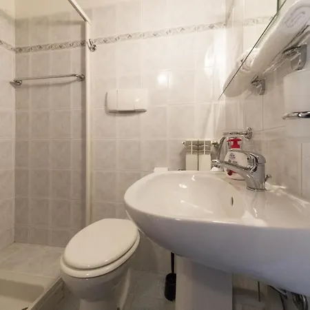 2-bedroom Lakeview At The Acquaseria