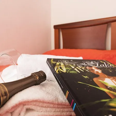 2-bedroom Lakeview At The Appartement *